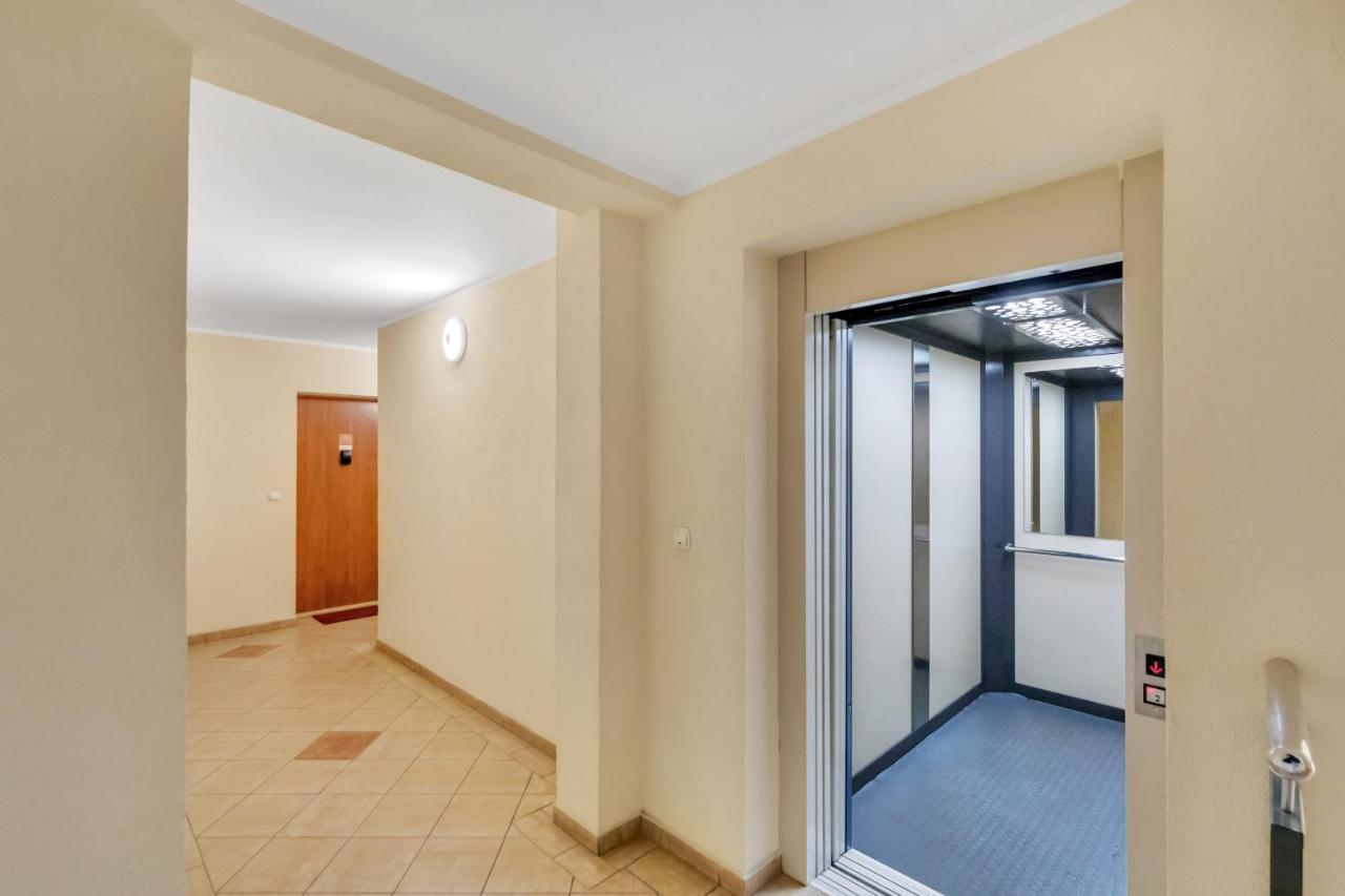 Apartament Na Deptaku Z Parkingiem I Klimatyzacja By Renters Διαμέρισμα Miedzyzdroje Εξωτερικό φωτογραφία